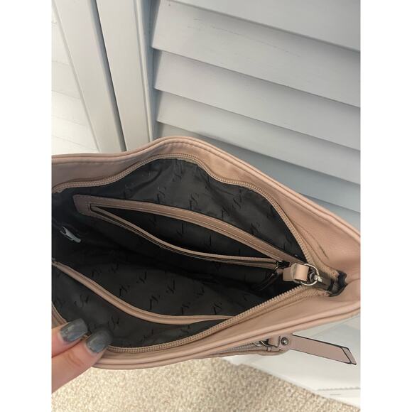 Simply Vera Vera Wang light pink shoulder bag medium gray metal detail - Picture 4 of 10